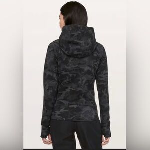 Lululemon scuba hoodie sz 4 only worn a few times